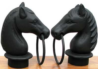 Horse Head For Hitching Set of 2